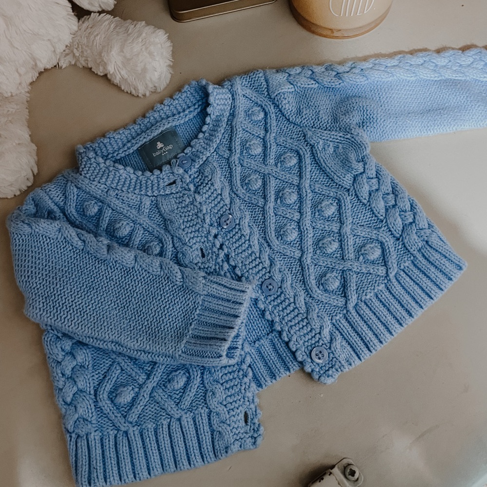 BABY GAP SWEATER 3-6M